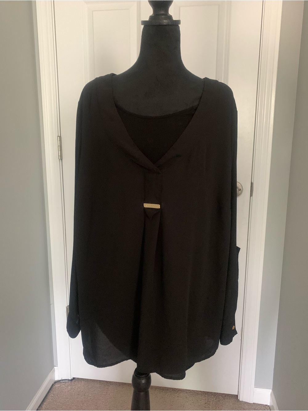 Michael KORS Black Long Sleeve V-Neck Blouse